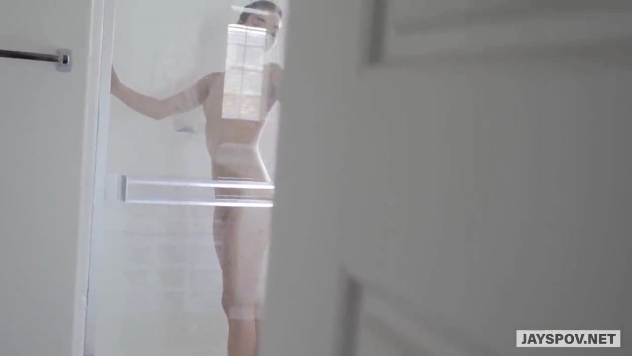 Steamy encounter between Latina step-sis and step-bro in intense sexual rendezvous porn video